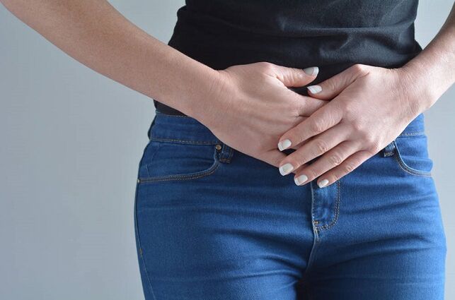 ケトダイエット中の腹痛